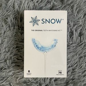 Snow teeth whitening kit